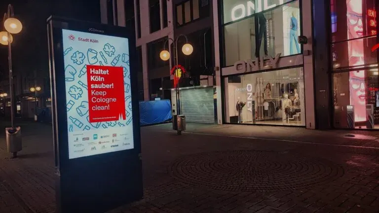 How pDOOH is changing the Out-of-Home advertising market in 2025