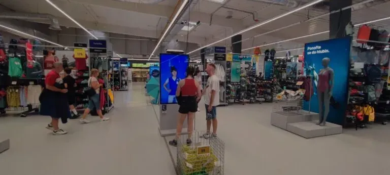 Digital Screens: 7 переваг використання ШІ для персоналізації контенту для цифрових екранах